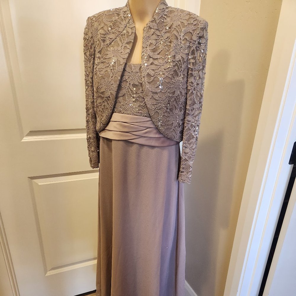 Cocktail Dress w/lace and sequins